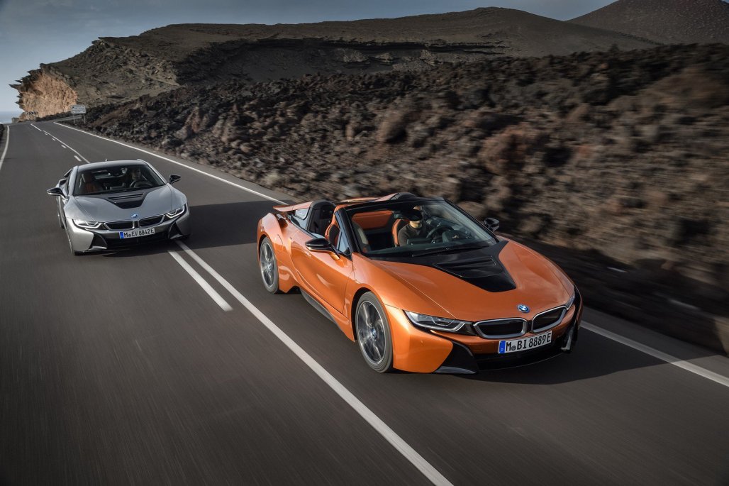 BMW i8 2018 : Faster, Greener, Roadster !